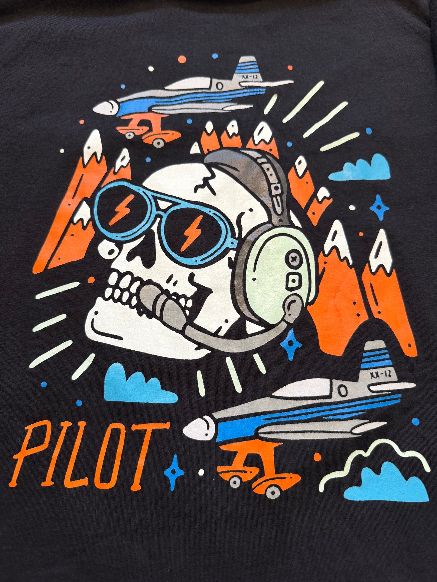 Skull pilot tee